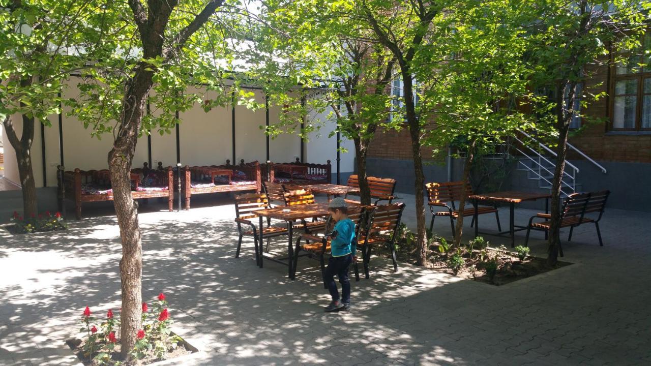 Gulnara Guesthouse Tachkent Extérieur photo